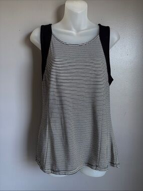 Banana Republic Black and White Striped Tank Top * sz 10 *